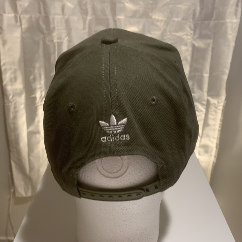 Adidas - Picture 2 of 3